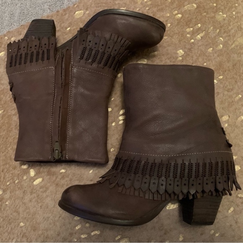 Naughty Monkey Swing Low Fringe Bootie